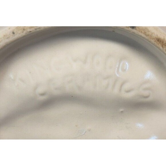 Vintage White Scalloped Ceramic Bowl Kingwood Ceramics USA Embossed Grapes 7" - Picture 5 of 5